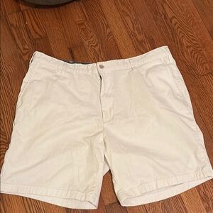 Nautica Cream Flat Front Shorts with Crisp Finish